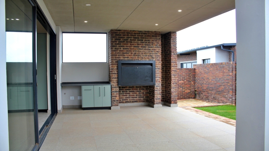 3 Bedroom Property for Sale in Helderzicht Eco Estate North West